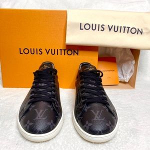 Authentic Louis Vuitton Luxembourg Sneaker Eclipse
Monogram